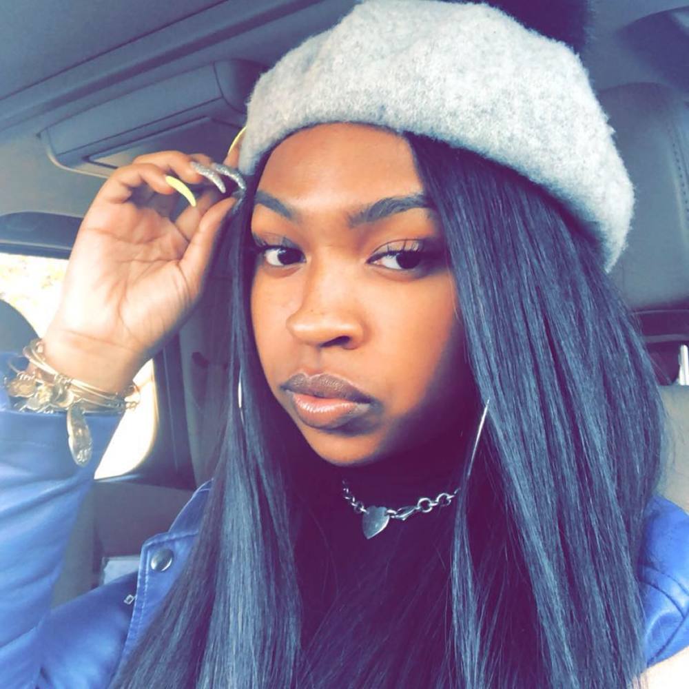 Meet your Posher, Neriya